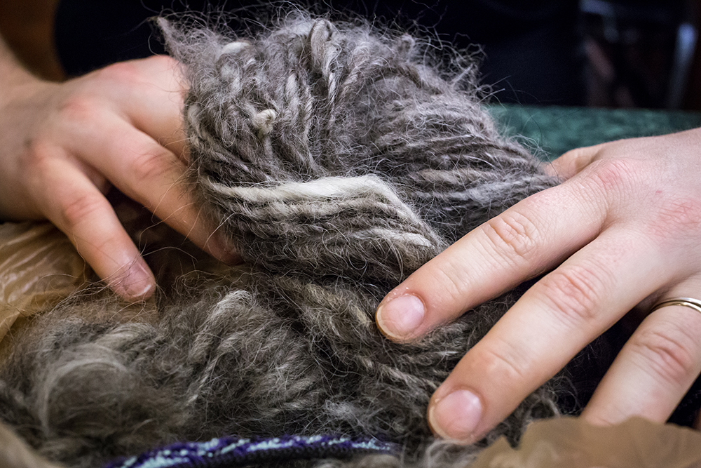 petting yarn